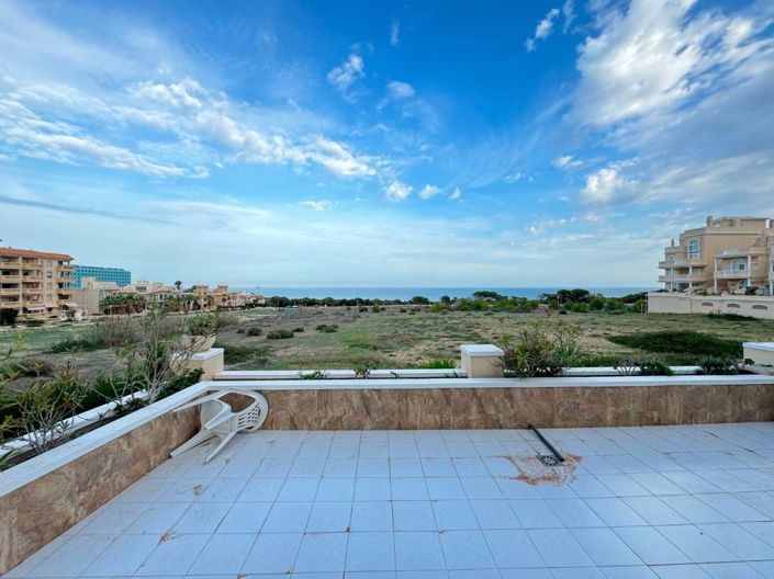 Image No.12-3 Bed Apartment for sale