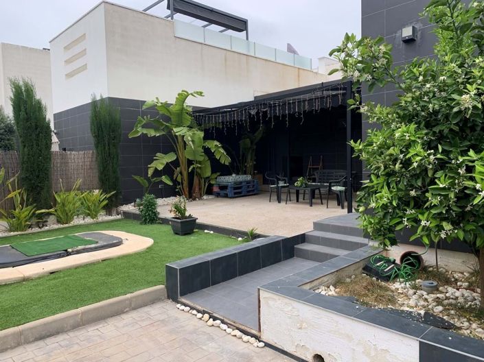 Image No.17-2 Bed Bungalow for sale