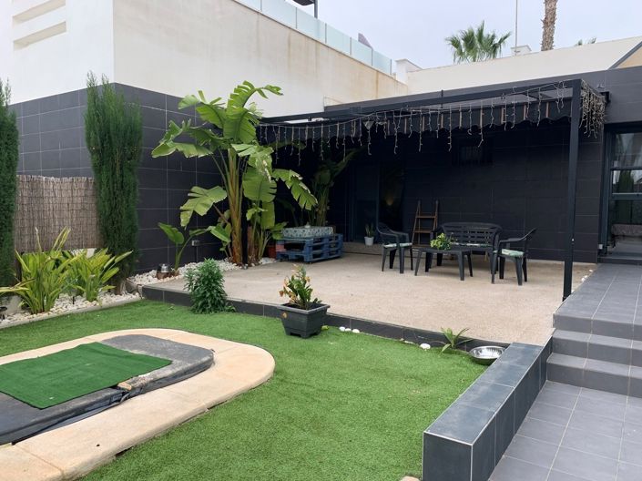 Image No.7-2 Bed Bungalow for sale