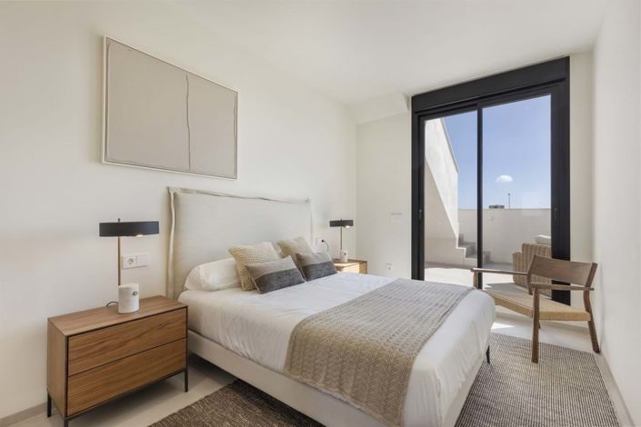 Image No.64-3 Bed Villa for sale