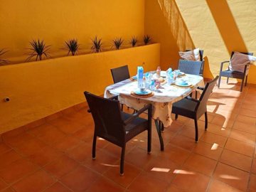 1447-642919-78d1f4f8b6655591b02d22fabb36a692d