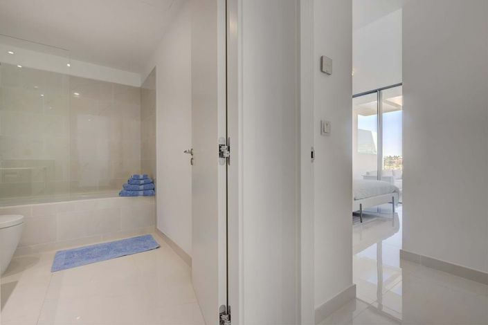 Image No.29-Propriété de 4 chambres à vendre à Estepona