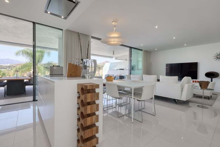 Image No.3-Propriété de 4 chambres à vendre à Estepona