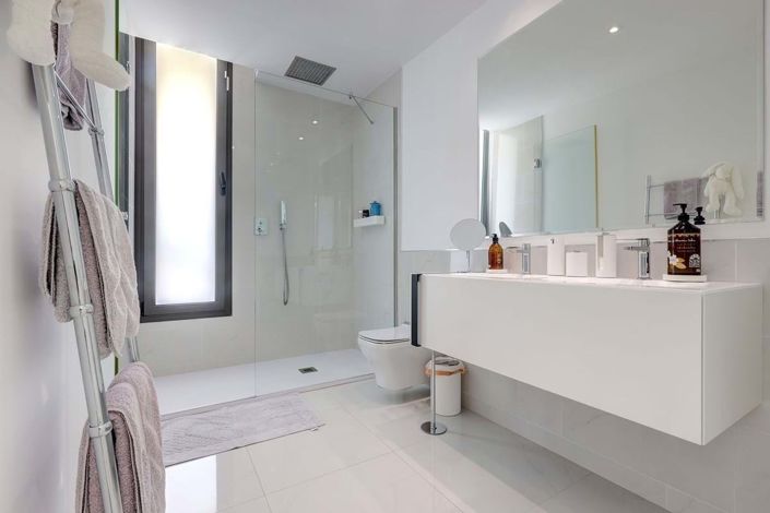 Image No.44-Propriété de 4 chambres à vendre à Estepona