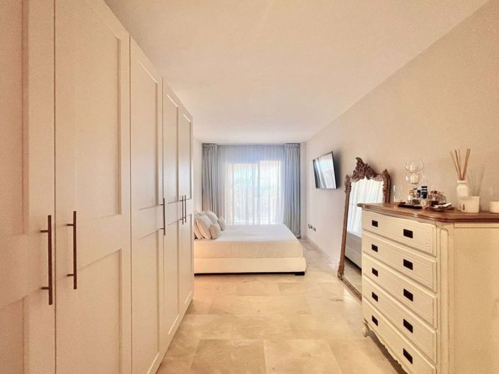 Image No.16-2 Bed Apartment for sale