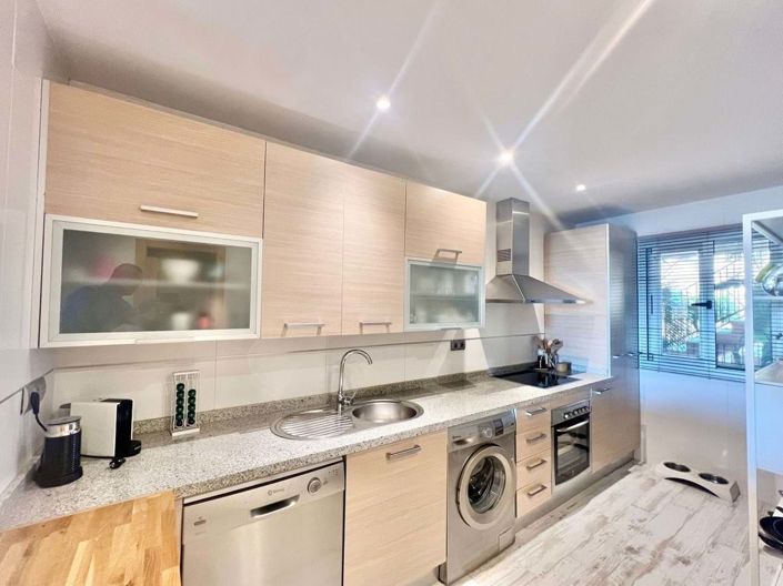 Image No.22-2 Bed Apartment for sale