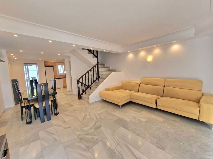 Image No.3-3 Bed Townhouse for sale