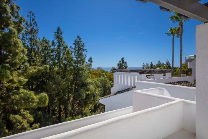 Image No.26-2 Bed Townhouse for sale