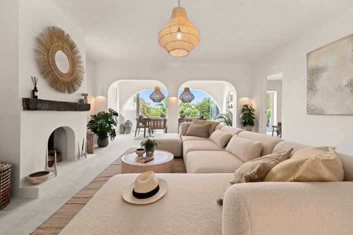 Image No.2-Villa de 4 chambres à vendre à La Cala De Mijas