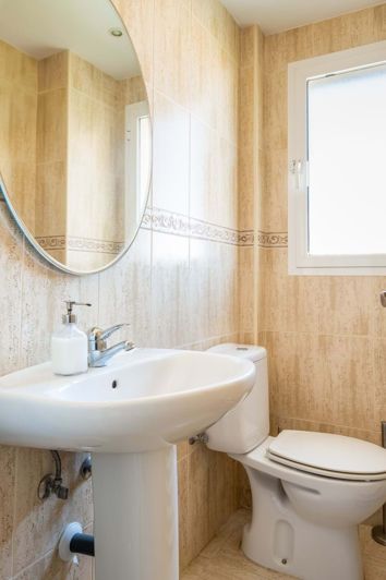 Image No.21-3 Bed Apartment for sale