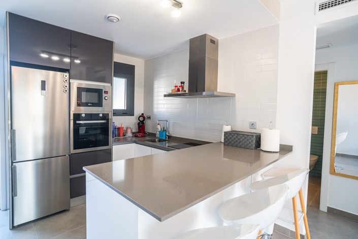 Image No.6-2 Bed Apartment for sale