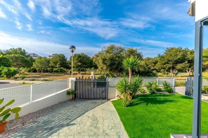 Image No.22-3 Bed Villa for sale