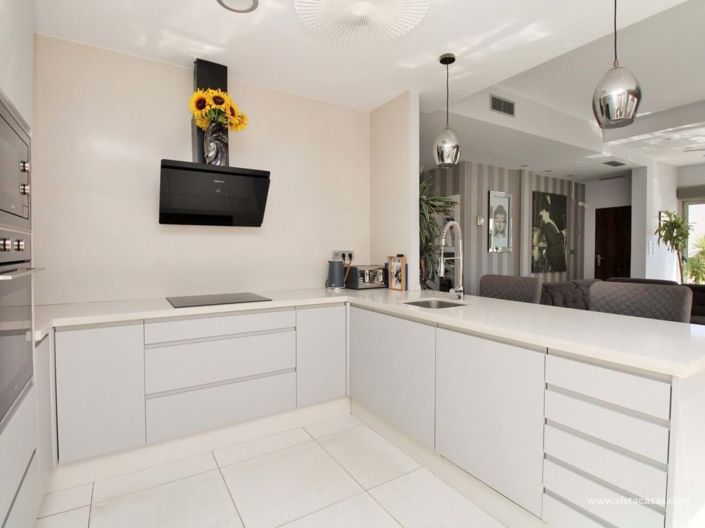 Image No.12-4 Bed Villa for sale