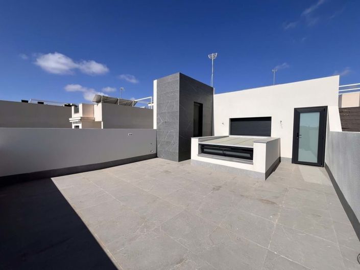 Image No.22-3 Bed Villa for sale