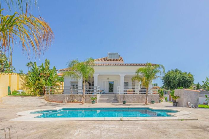 Image No.1-Villa de 3 chambres à vendre à Sotogrande playa