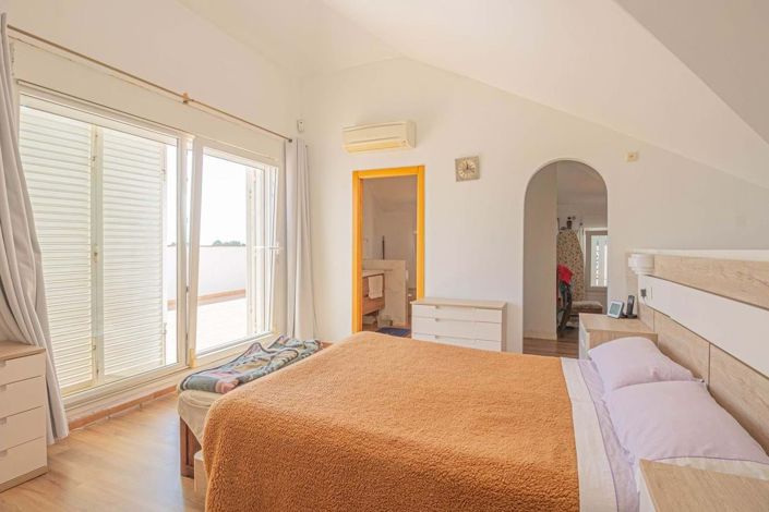 Image No.21-3 Bed Villa for sale