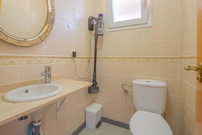 Image No.28-3 Bed Villa for sale