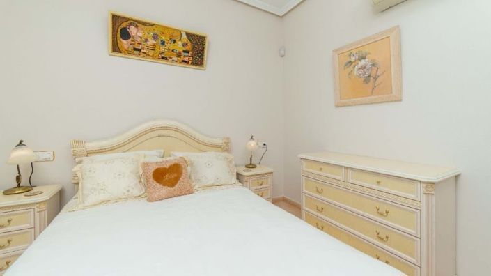 Image No.33-2 Bed Villa for sale