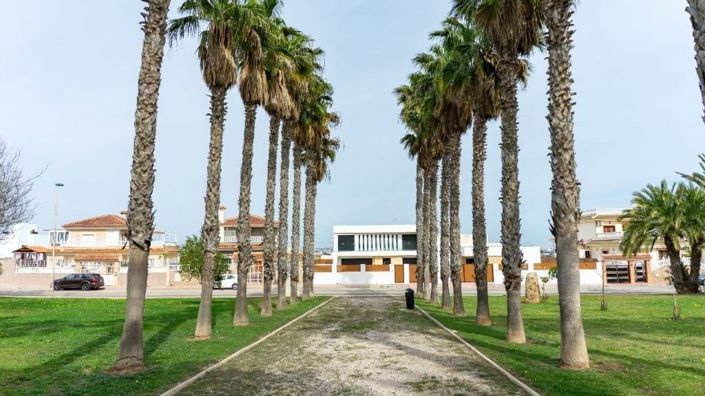 Image No.46-2 Bed Villa for sale