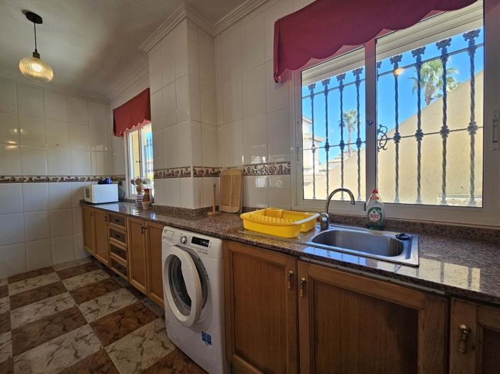 Image No.10-Villa de 4 chambres à vendre à Orihuela Costa