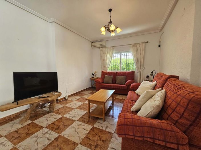 Image No.5-Villa de 4 chambres à vendre à Orihuela Costa