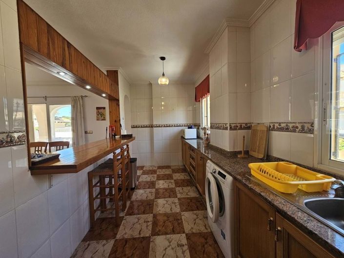 Image No.8-Villa de 4 chambres à vendre à Orihuela Costa