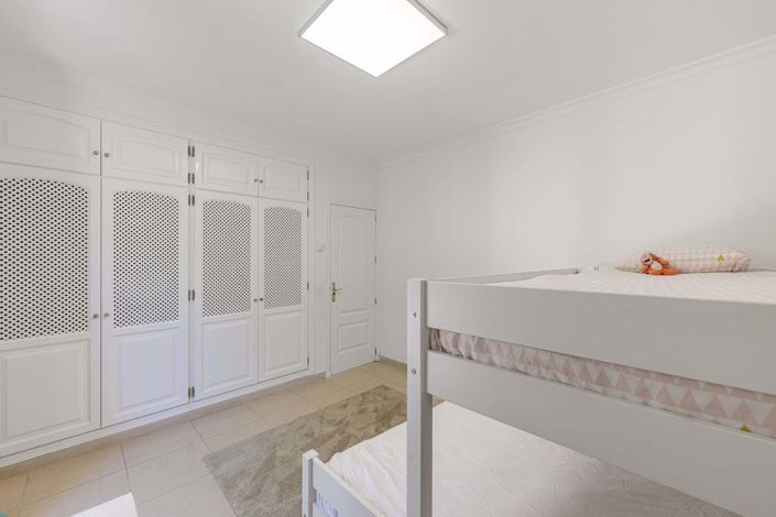 Image No.12-5 Bed Villa for sale