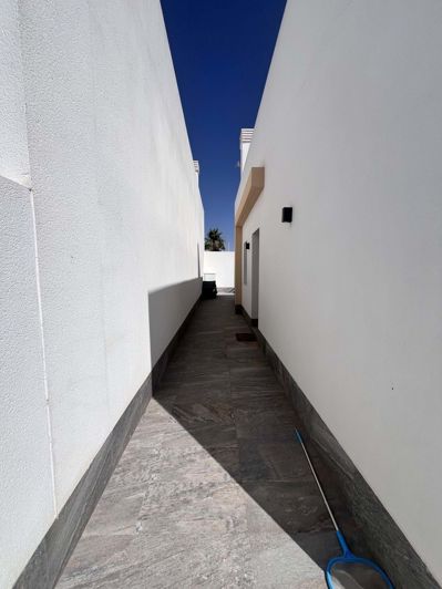 Image No.25-3 Bed Villa for sale