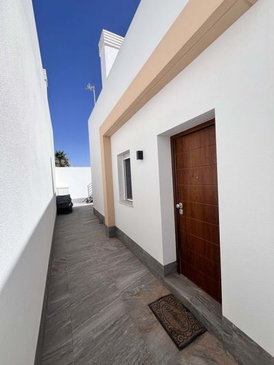 Image No.26-3 Bed Villa for sale