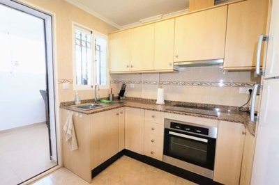 1447-645984-78d1f4f8b6655591b02d22fabb36a692d