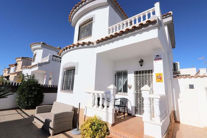 Image No.29-3 Bed Villa for sale