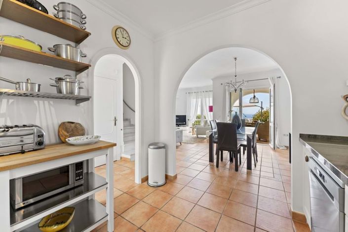 Image No.10-2 Bed Semi-Detached for sale