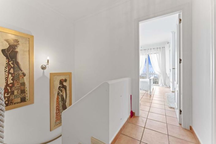 Image No.20-2 Bed Semi-Detached for sale