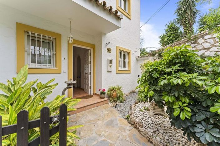 Image No.6-2 Bed Semi-Detached for sale