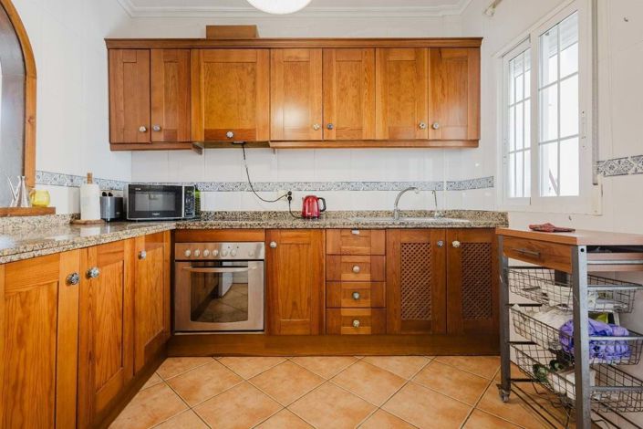 Image No.13-3 Bed Townhouse for sale