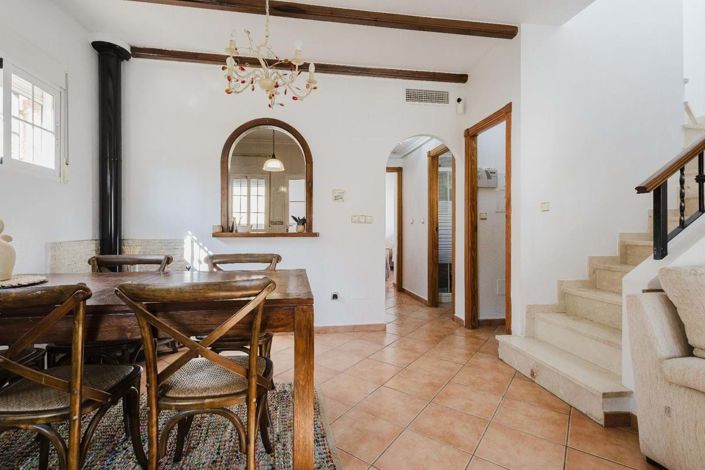 Image No.2-3 Bed Townhouse for sale