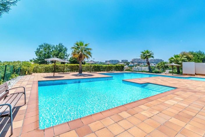 Image No.33-3 Bed Apartment for sale