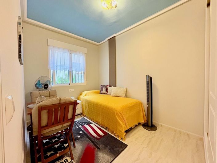 Image No.13-2 Bed Townhouse for sale