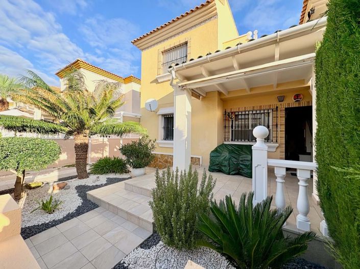 Image No.2-2 Bed Townhouse for sale