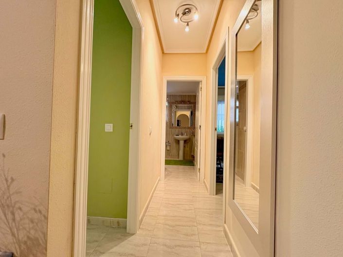 Image No.8-2 Bed Townhouse for sale