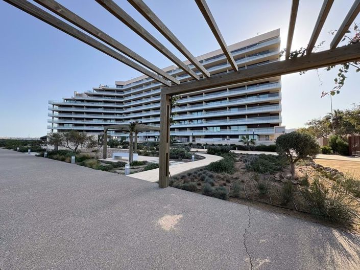 Image No.38-2 Bed Apartment for sale