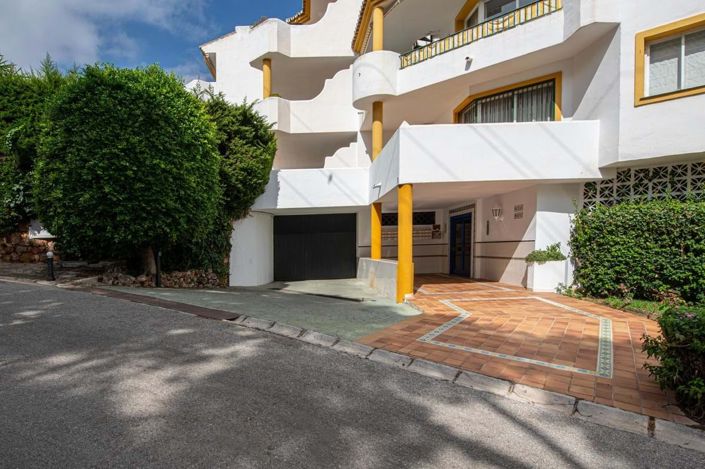 Image No.23-2 Bed Apartment for sale