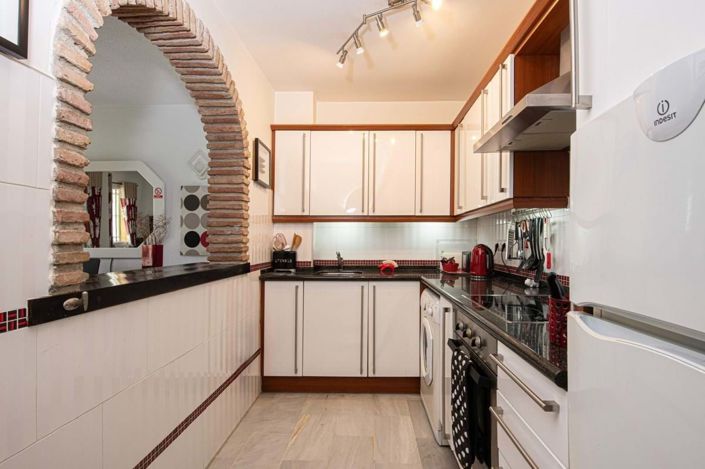 Image No.4-2 Bed Apartment for sale