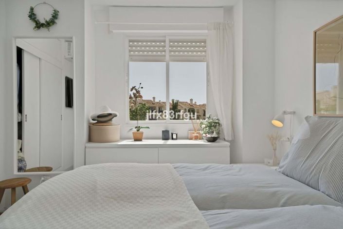 Image No.11-2 Bed Apartment for sale