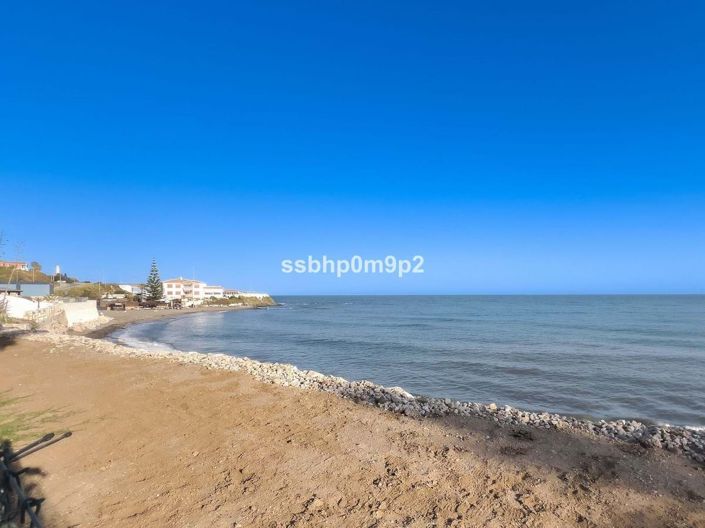 Image No.21-3 Bed Apartment for sale