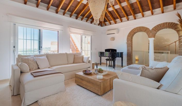 Image No.11-3 Bed Townhouse for sale