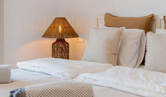 Image No.12-3 Bed Townhouse for sale