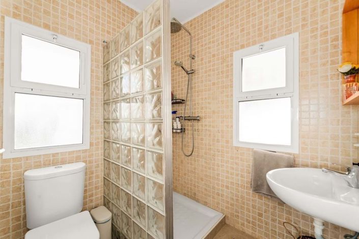 Image No.29-3 Bed Villa for sale