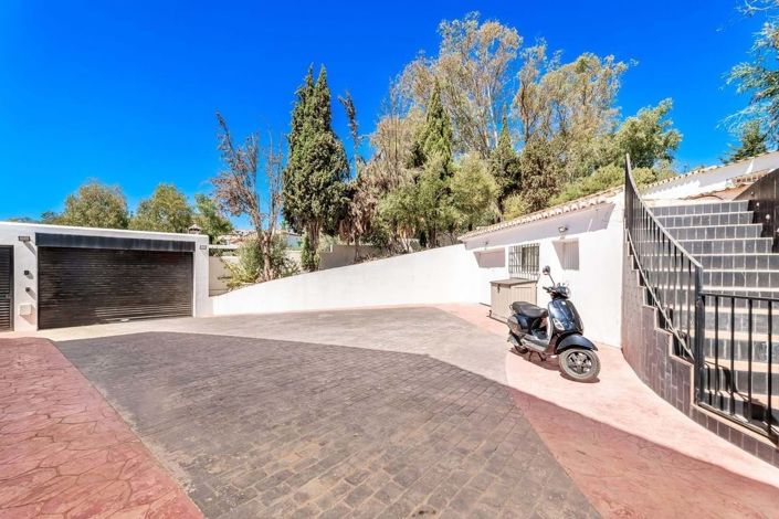 Image No.42-3 Bed Villa for sale