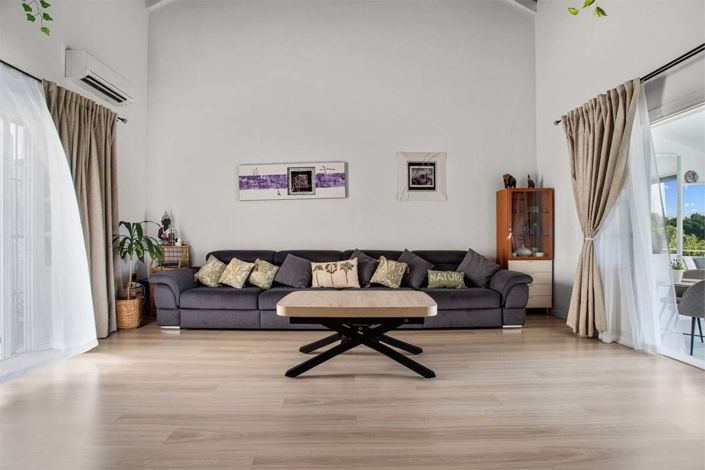 Image No.29-2 Bed Townhouse for sale